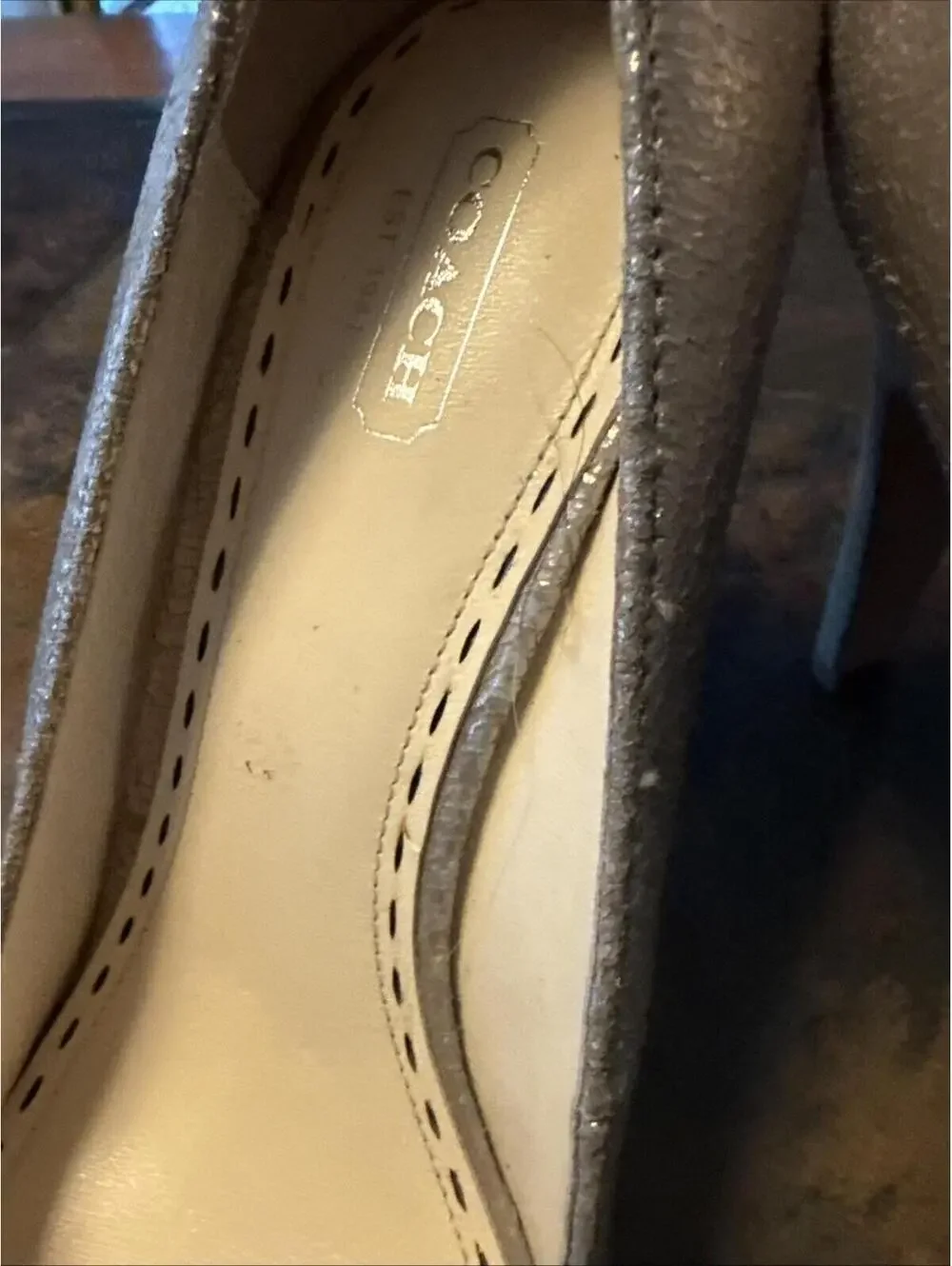 COACH GOLD Leather High Heels Pumps Size 10B Elegant ,  Beautiful And Classy